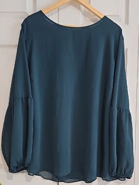 🌲 Elegant Forest Green Chiffon Blouse | Flowy Bell Sleeve | Size 2X